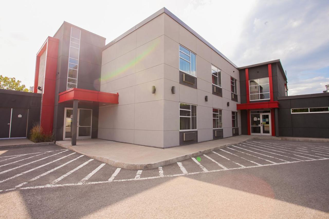 Motel Newstar Laval Exterior photo
